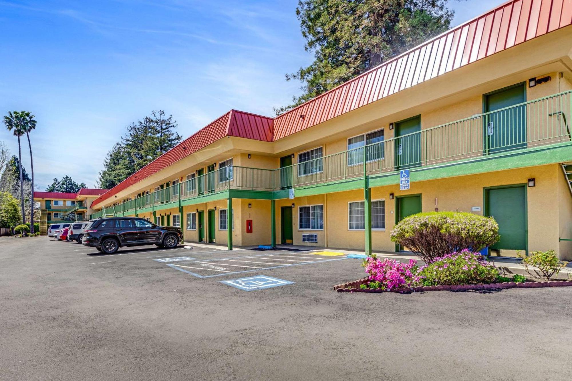 Quality Inn Santa Cruz Exterior photo